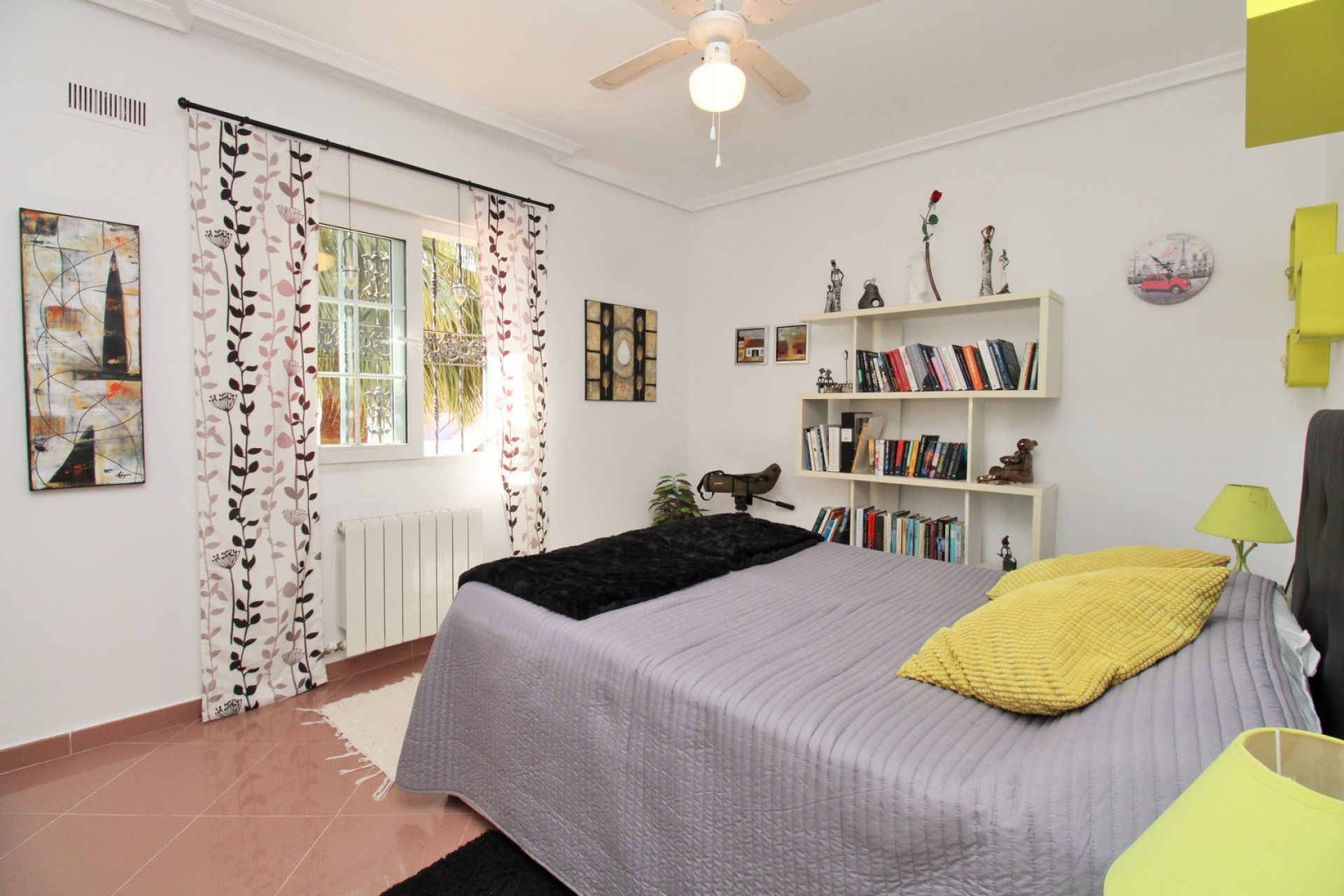Resale - Villa -
Villamartín - Los Dolses
