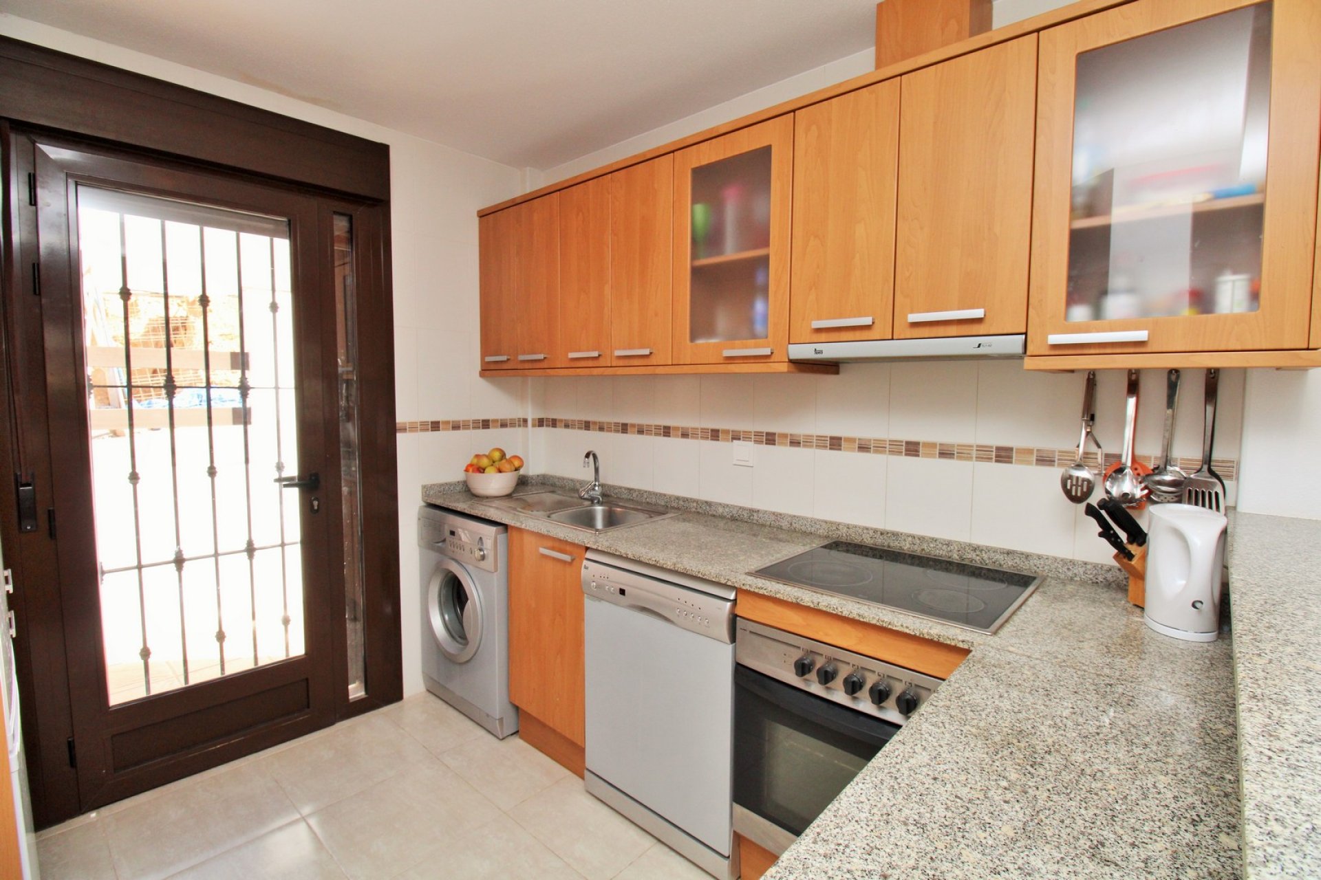 Resale - Villa -
Villamartín - PAU 8
