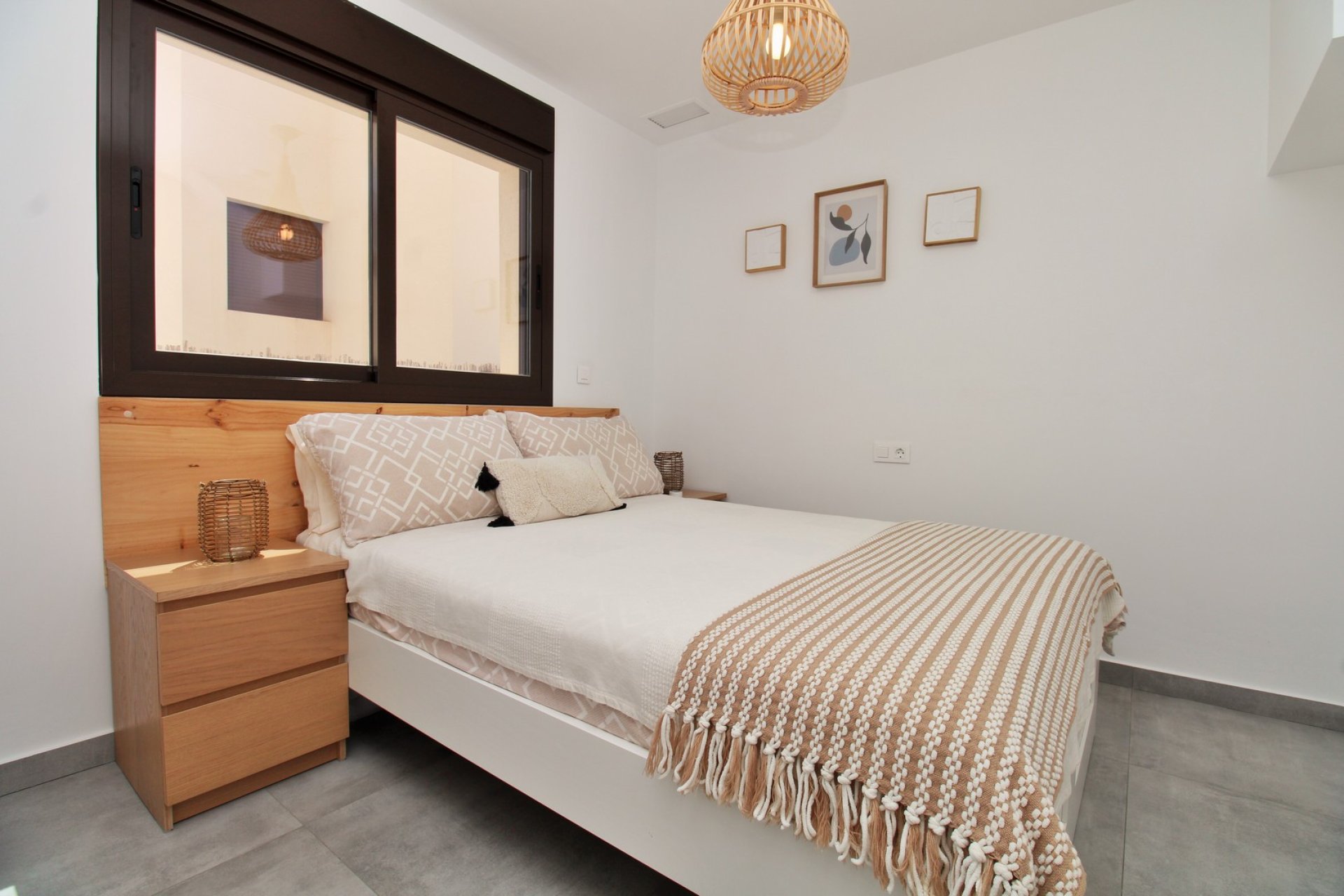 Resale - Villa -
Villamartín - PAU 8