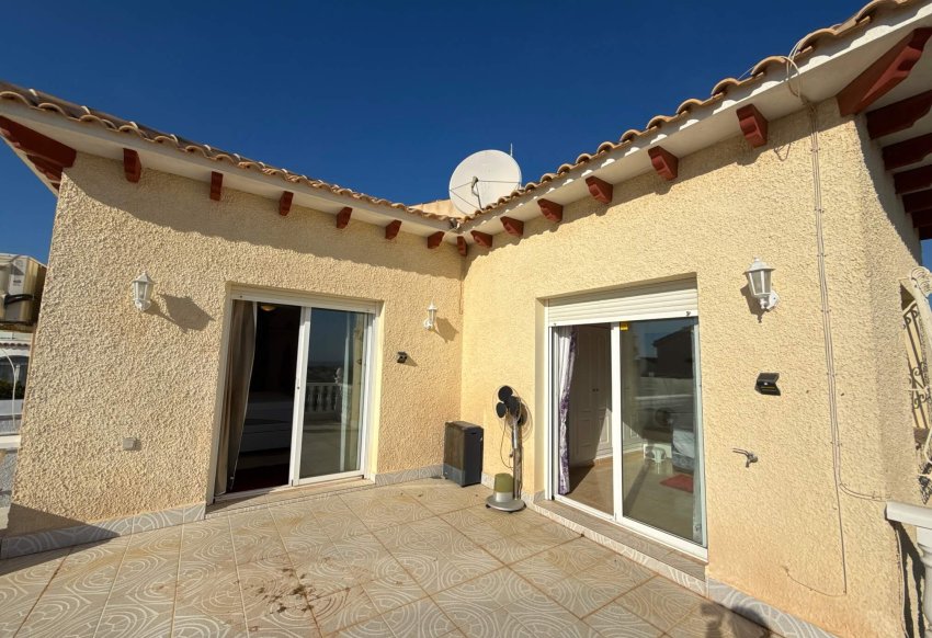 Resale - Villa -
Villamartín - Villamartin