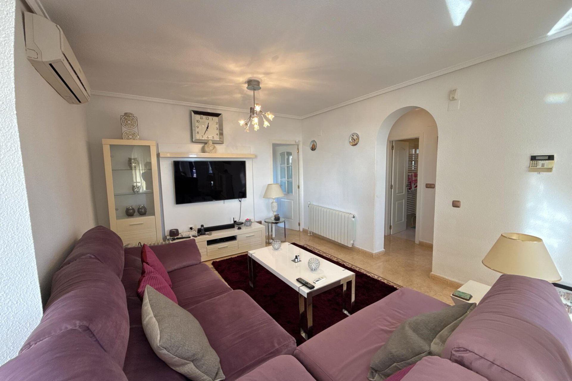 Resale - Villa -
Villamartín - Villamartin