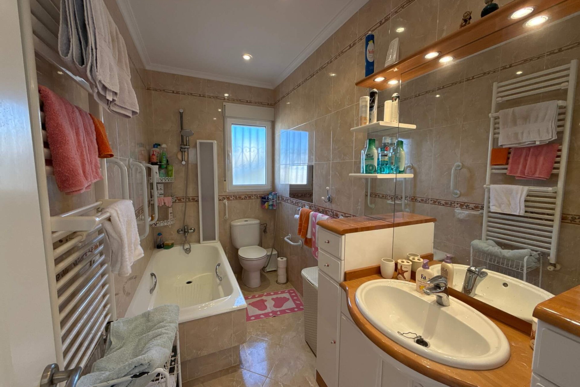 Resale - Villa -
Villamartín - Villamartin