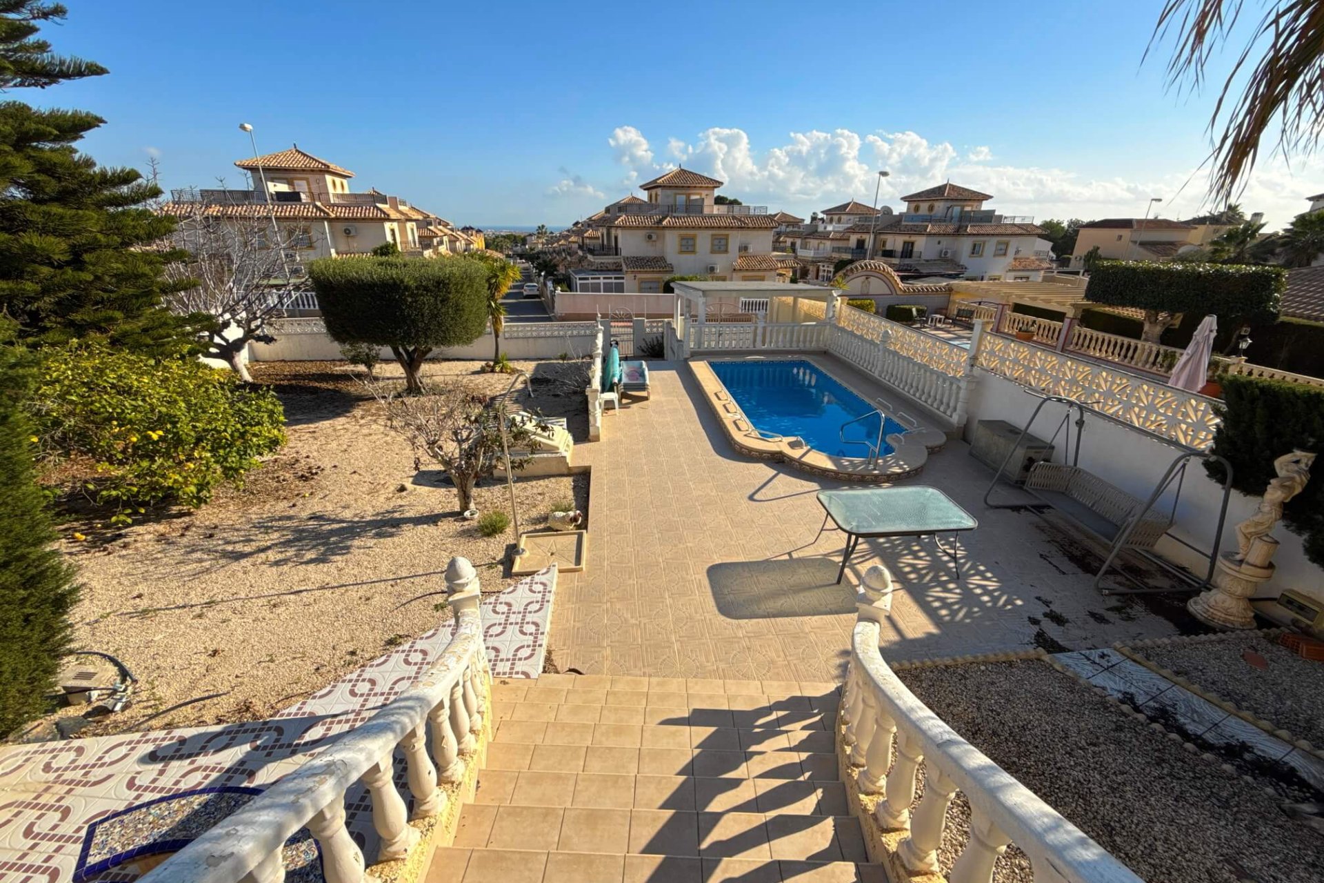 Resale - Villa -
Villamartín - Villamartin