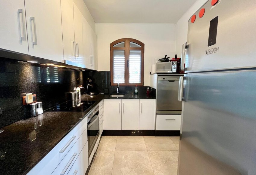 Resale - Villa -
Villamartín - Villamartin