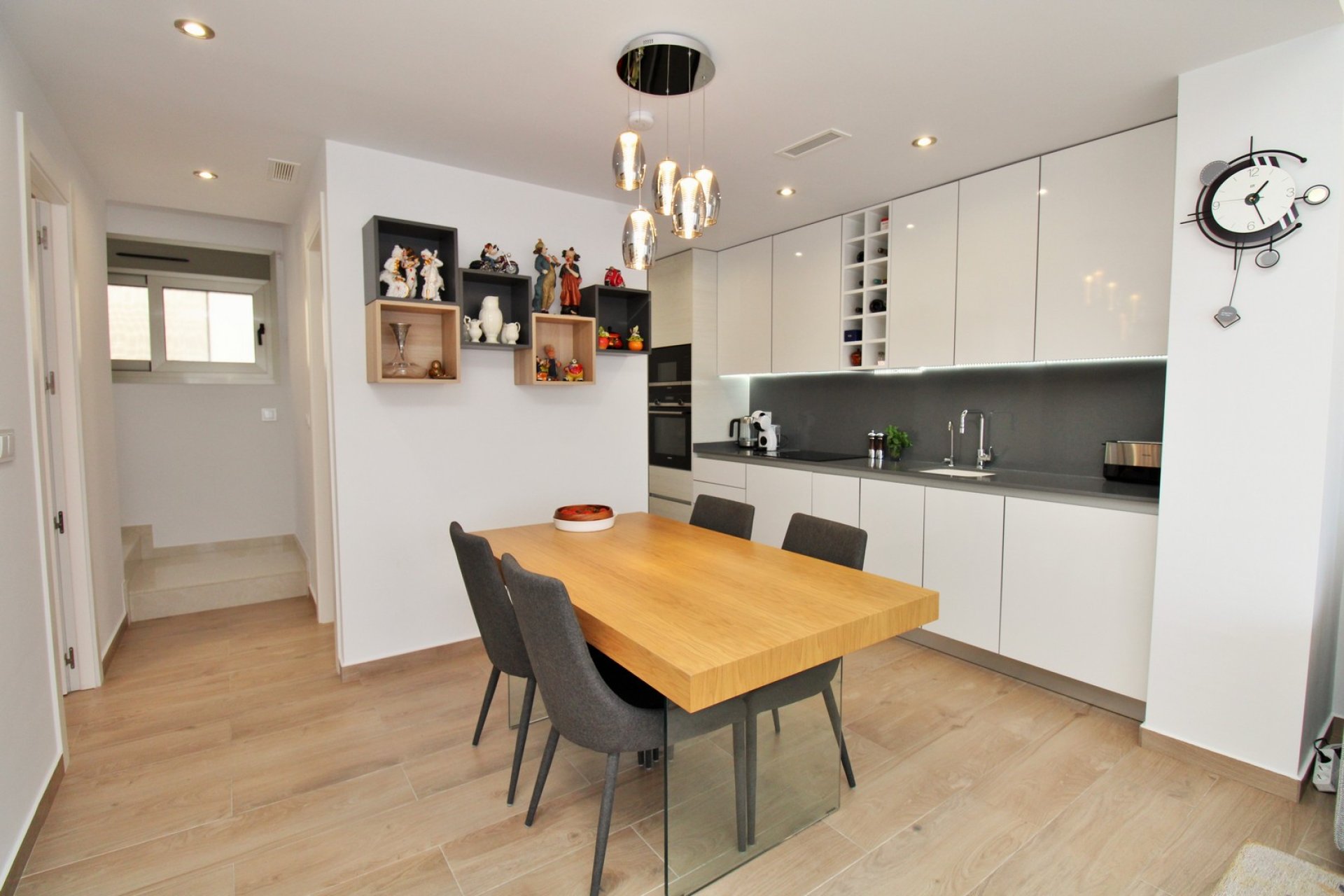 Resale - Villa -
Villamartín - Villamartin