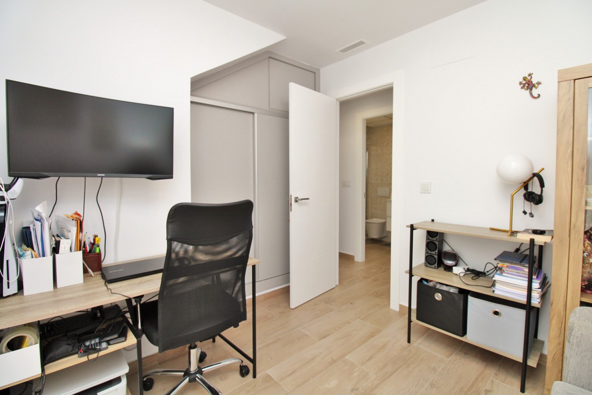 Resale - Villa -
Villamartín - Villamartin