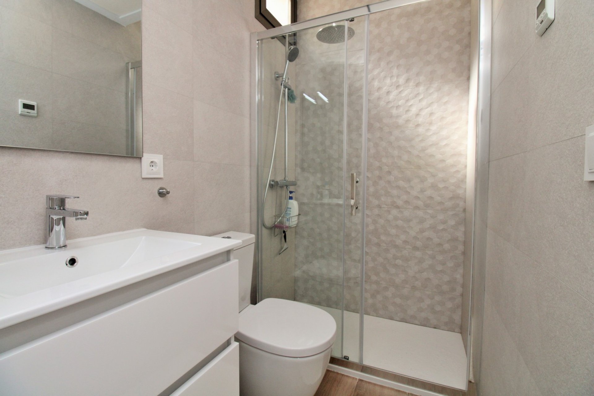 Resale - Villa -
Villamartín - Villamartin