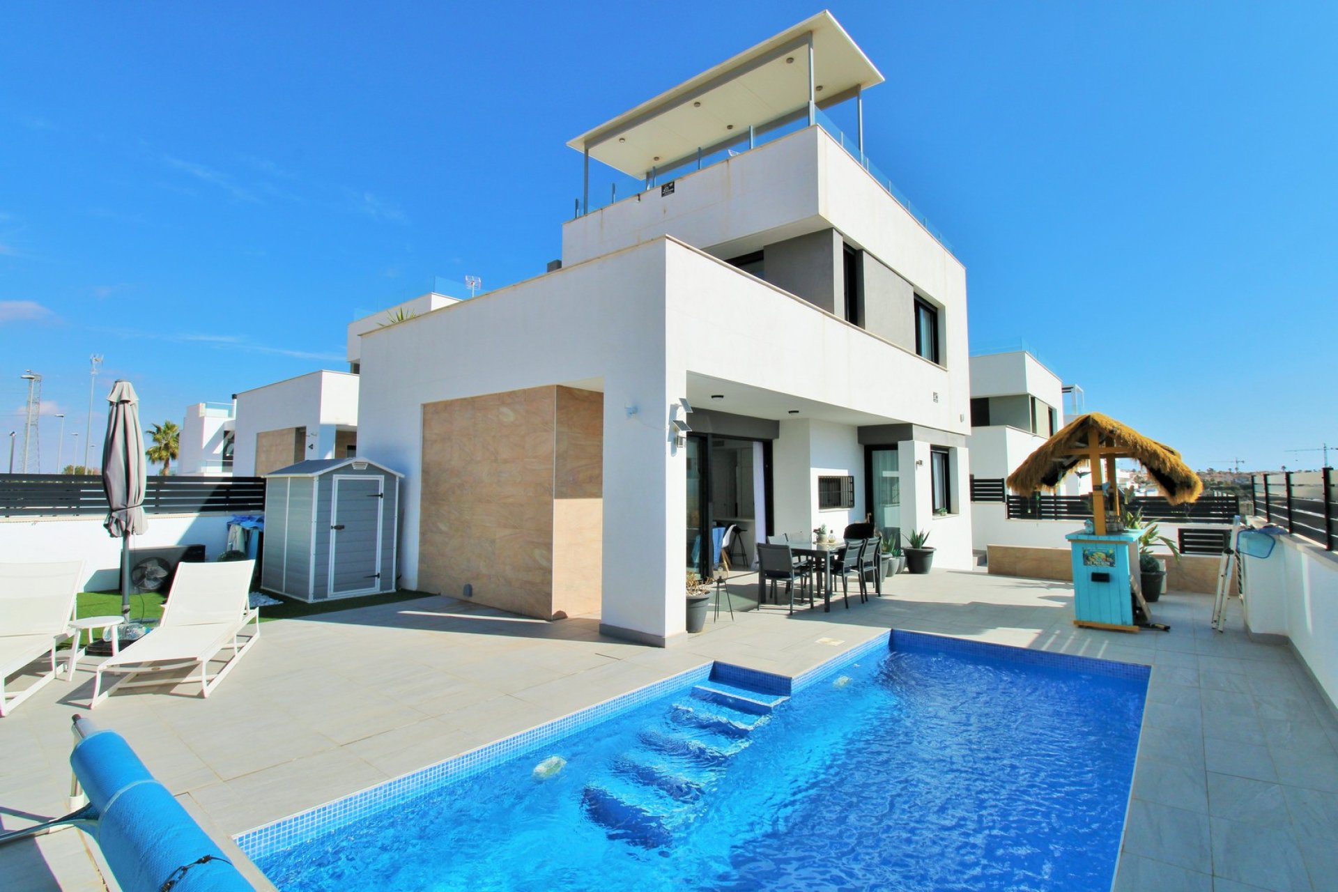 Resale - Villa -
Villamartín - Villamartin