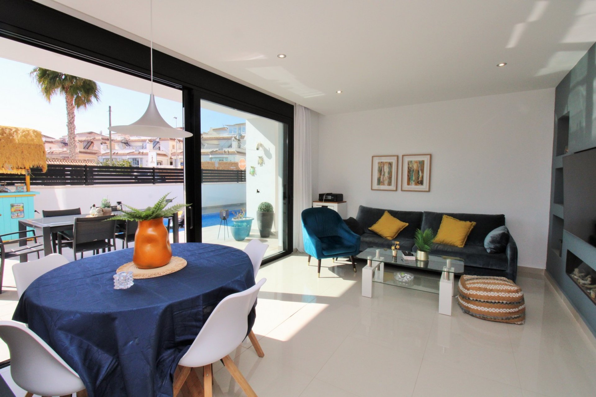 Resale - Villa -
Villamartín - Villamartin