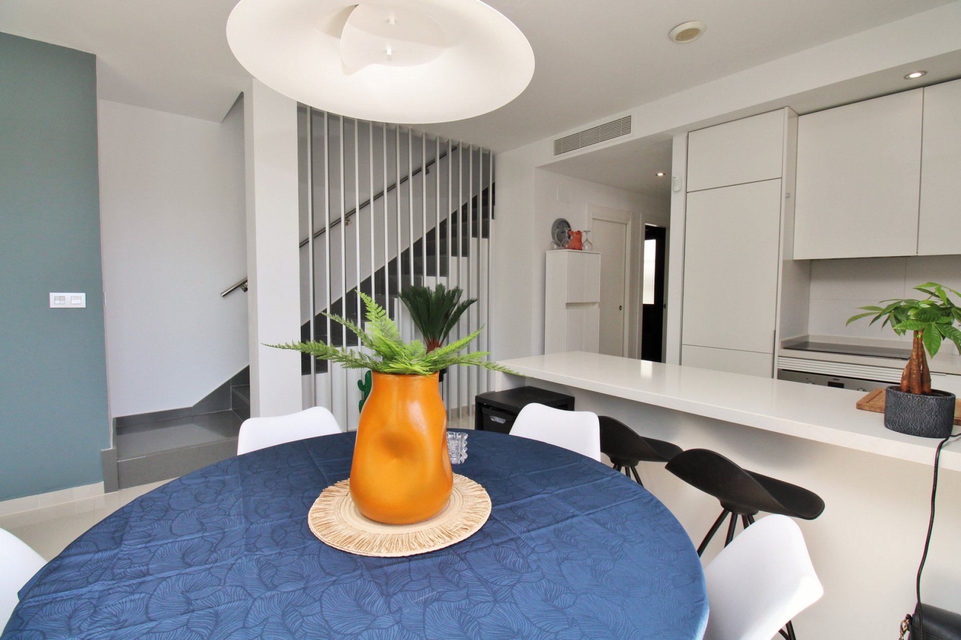 Resale - Villa -
Villamartín - Villamartin