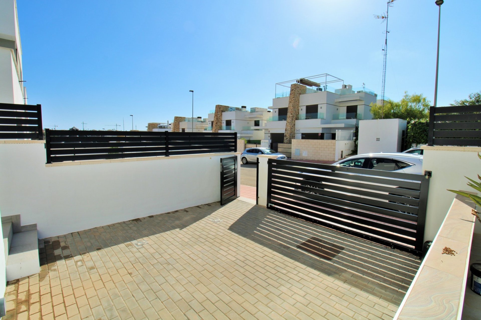 Resale - Villa -
Villamartín - Villamartin