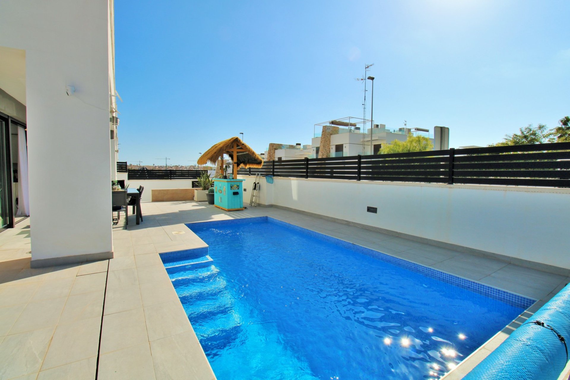 Resale - Villa -
Villamartín - Villamartin