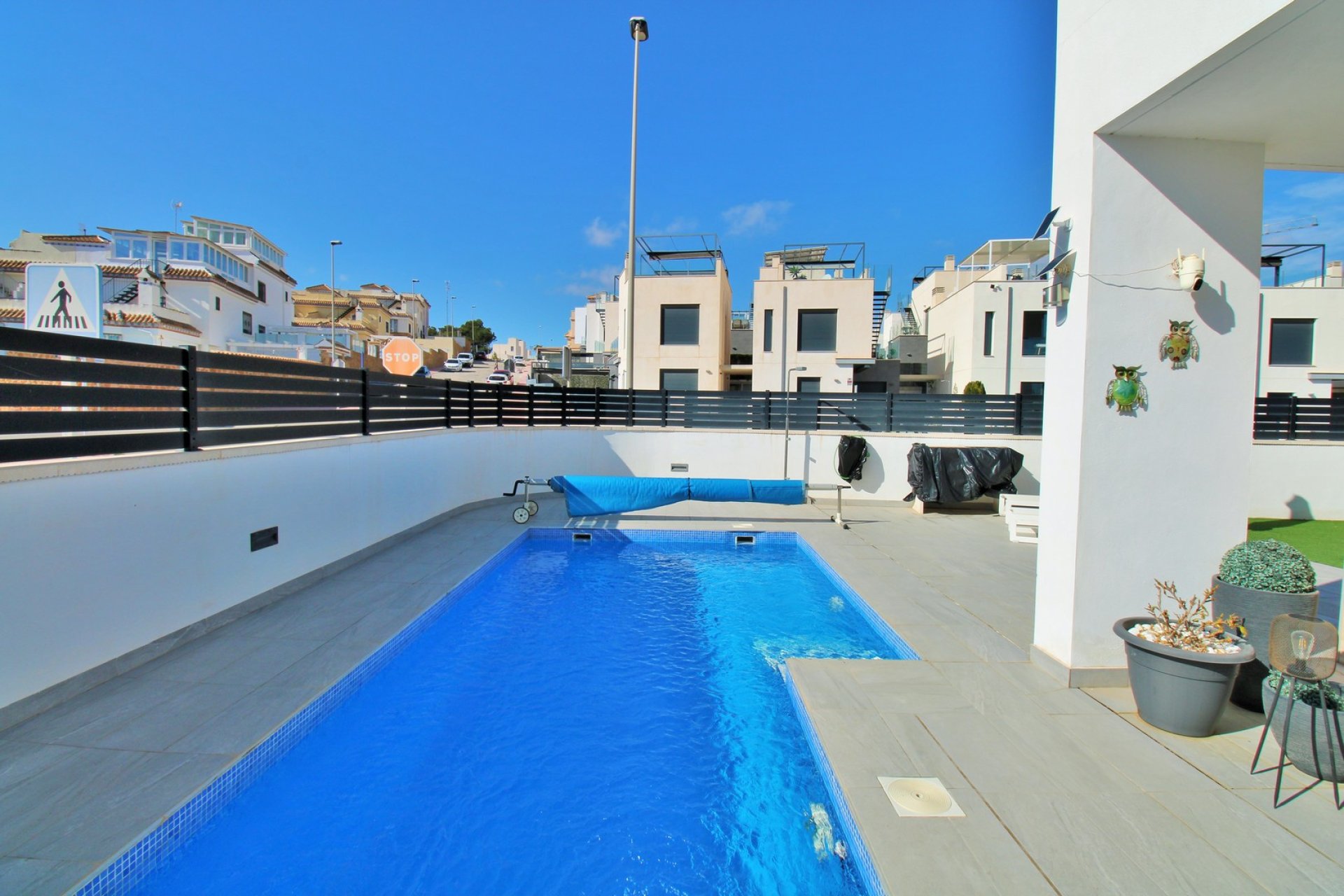 Resale - Villa -
Villamartín - Villamartin