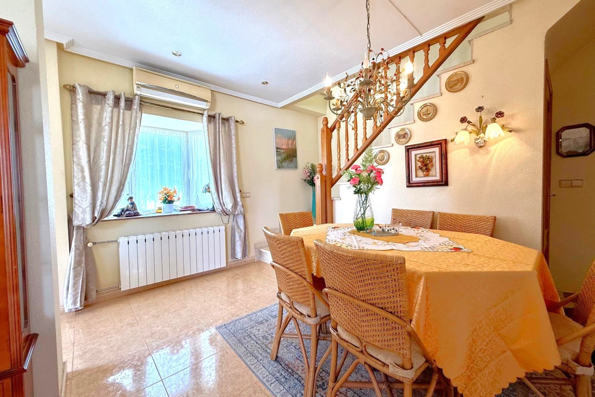 Resale - Villa -
Villamartín - Villamartin