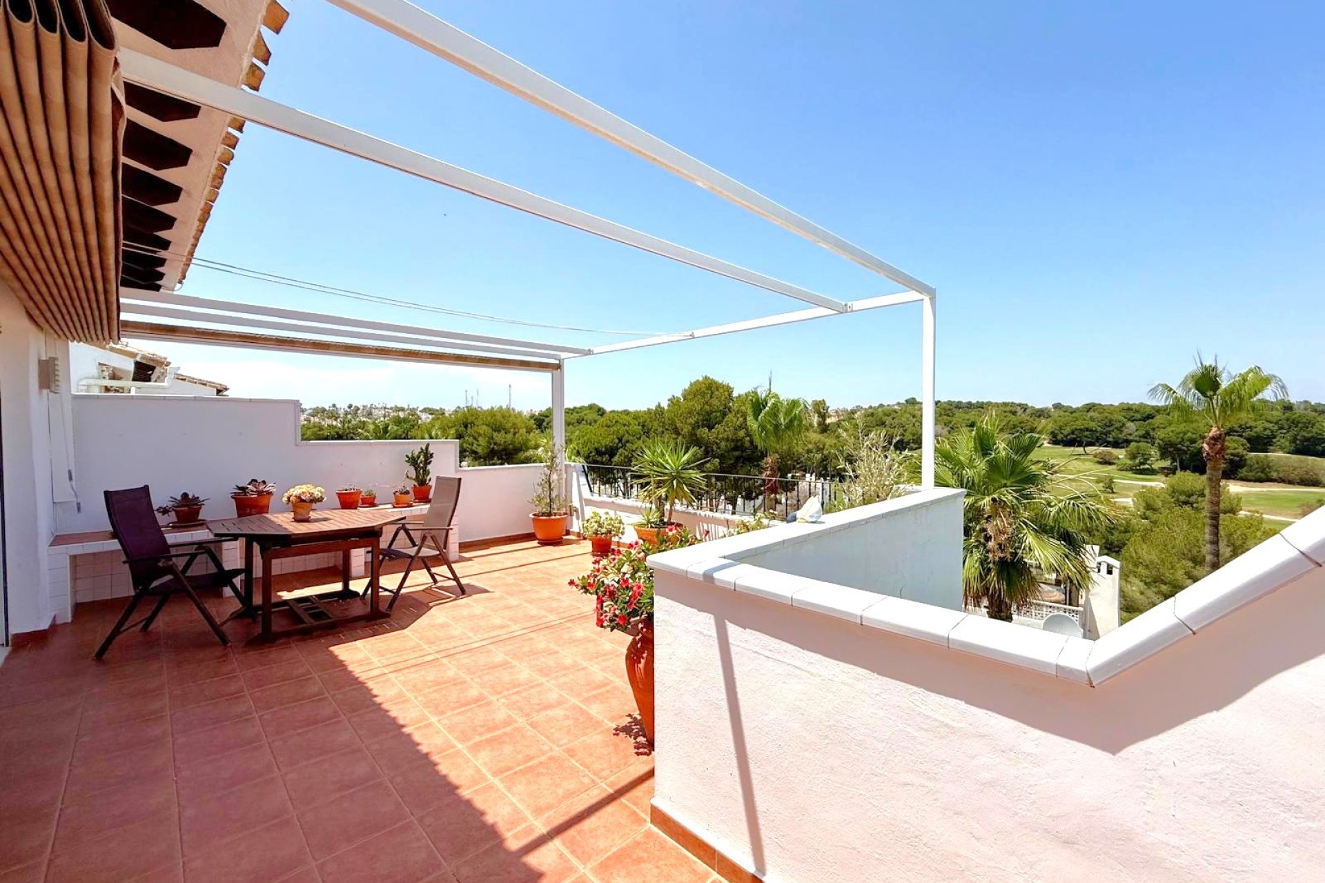 Resale - Villa -
Villamartín - Villamartin