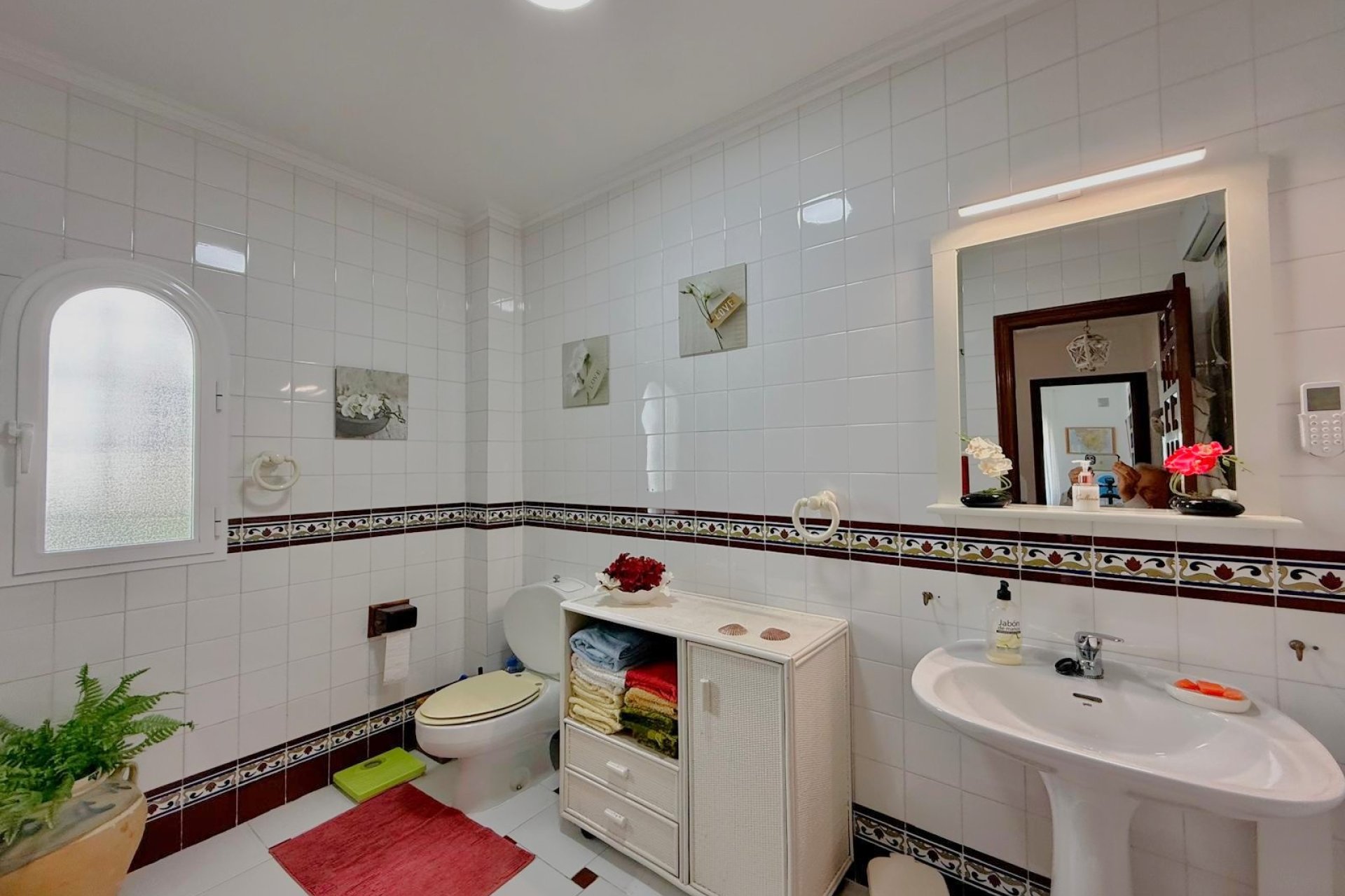 Resale - Villa -
Villamartín - Villamartin