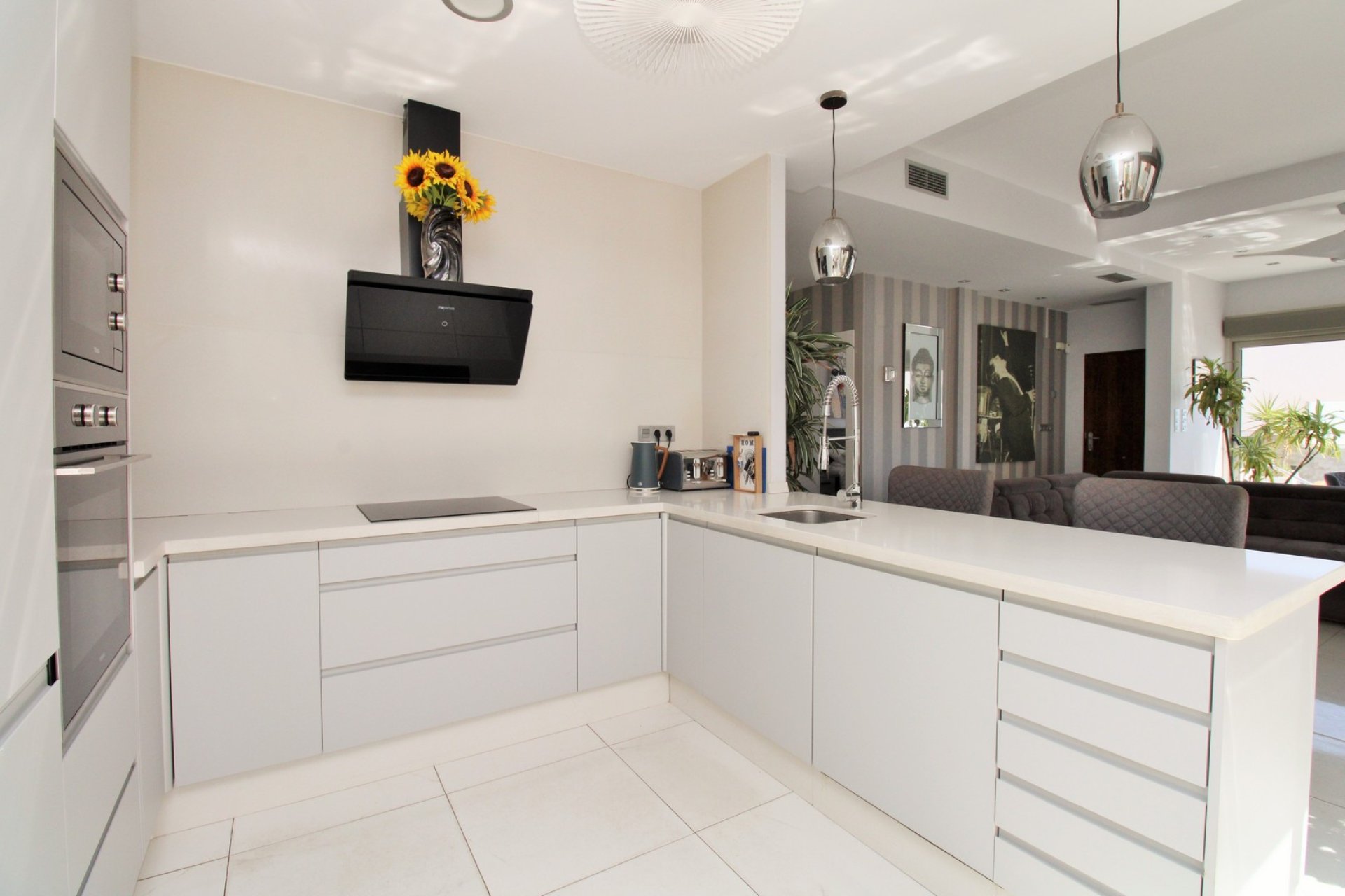 Resale - Villa -
Villamartín - Villamartin