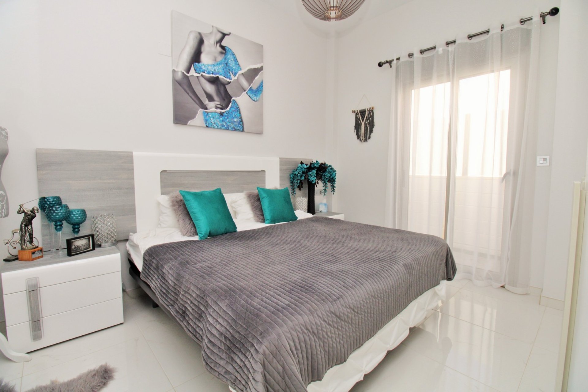 Resale - Villa -
Villamartín - Villamartin