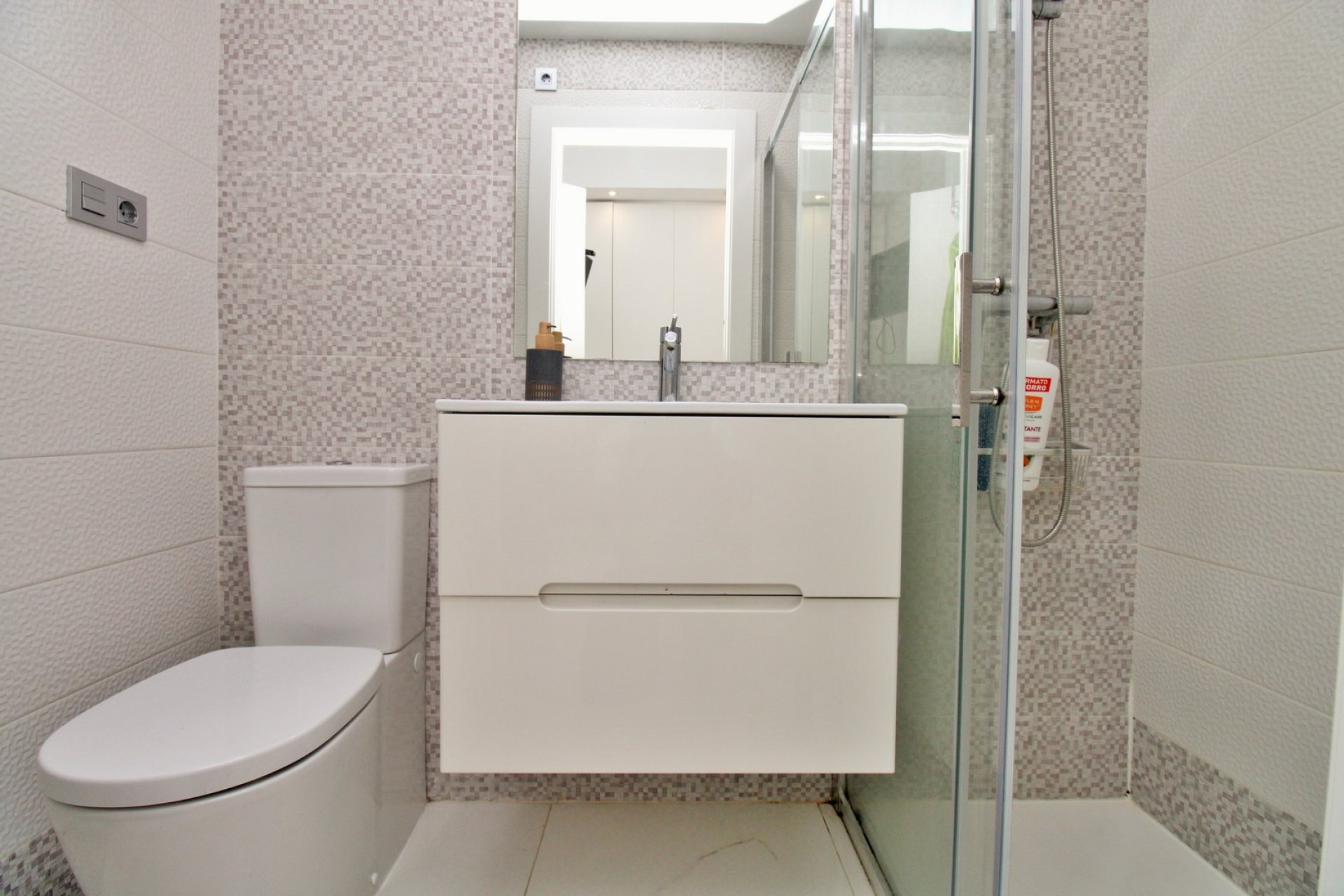 Resale - Villa -
Villamartín - Villamartin