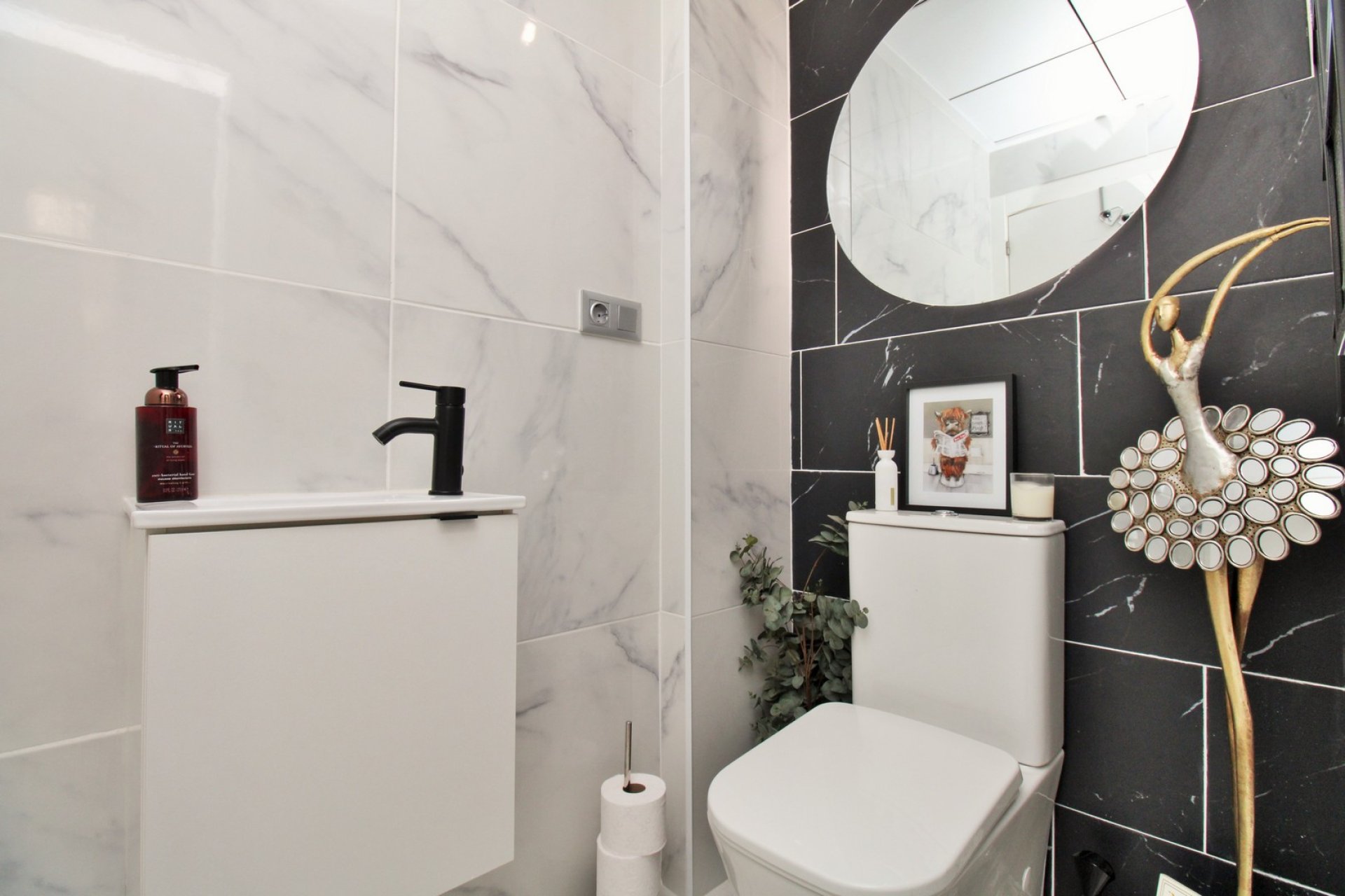 Resale - Villa -
Villamartín - Villamartin