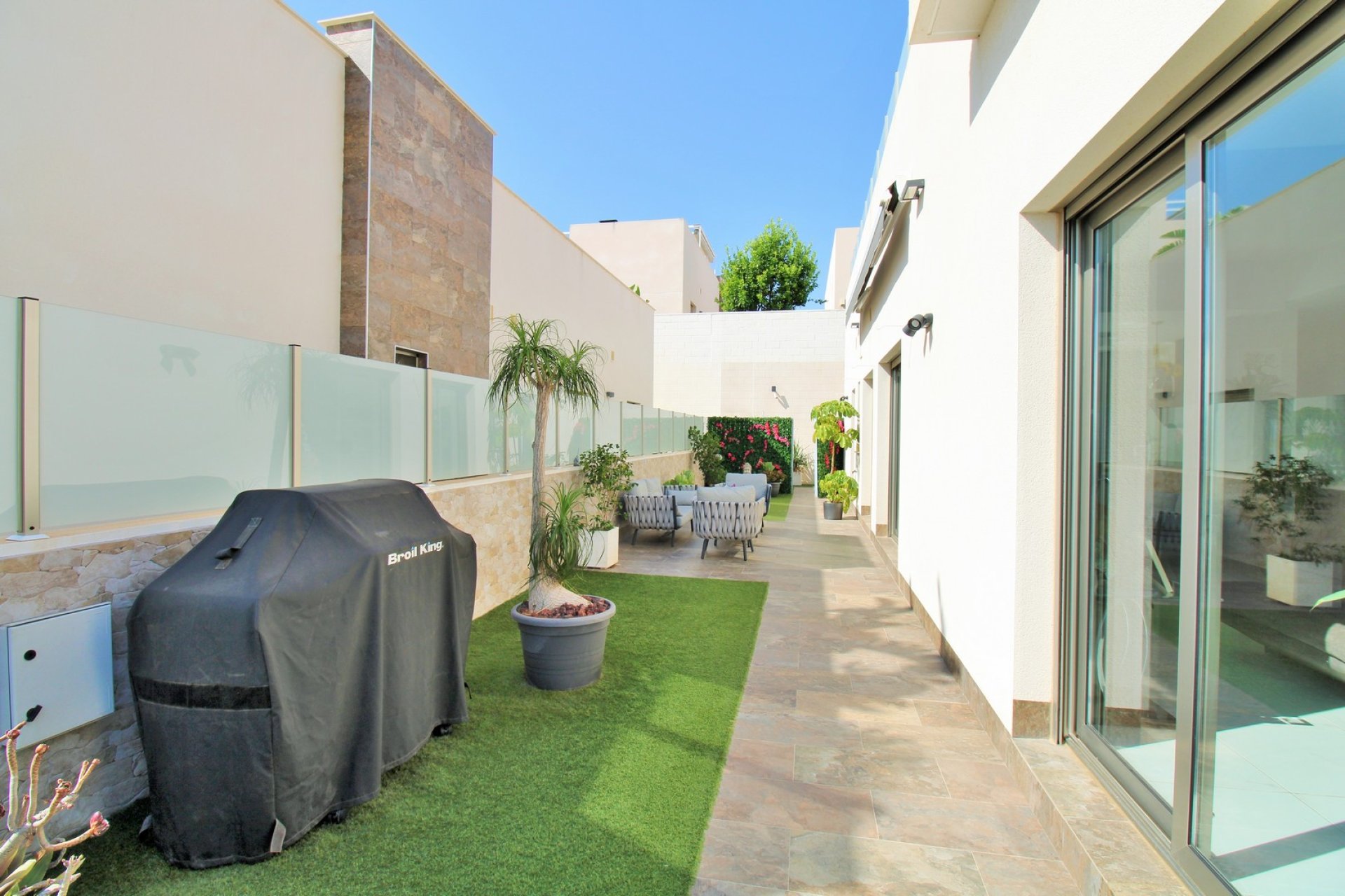 Resale - Villa -
Villamartín - Villamartin