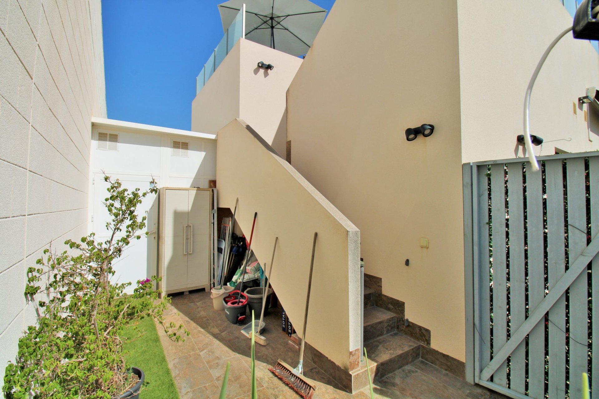 Resale - Villa -
Villamartín - Villamartin