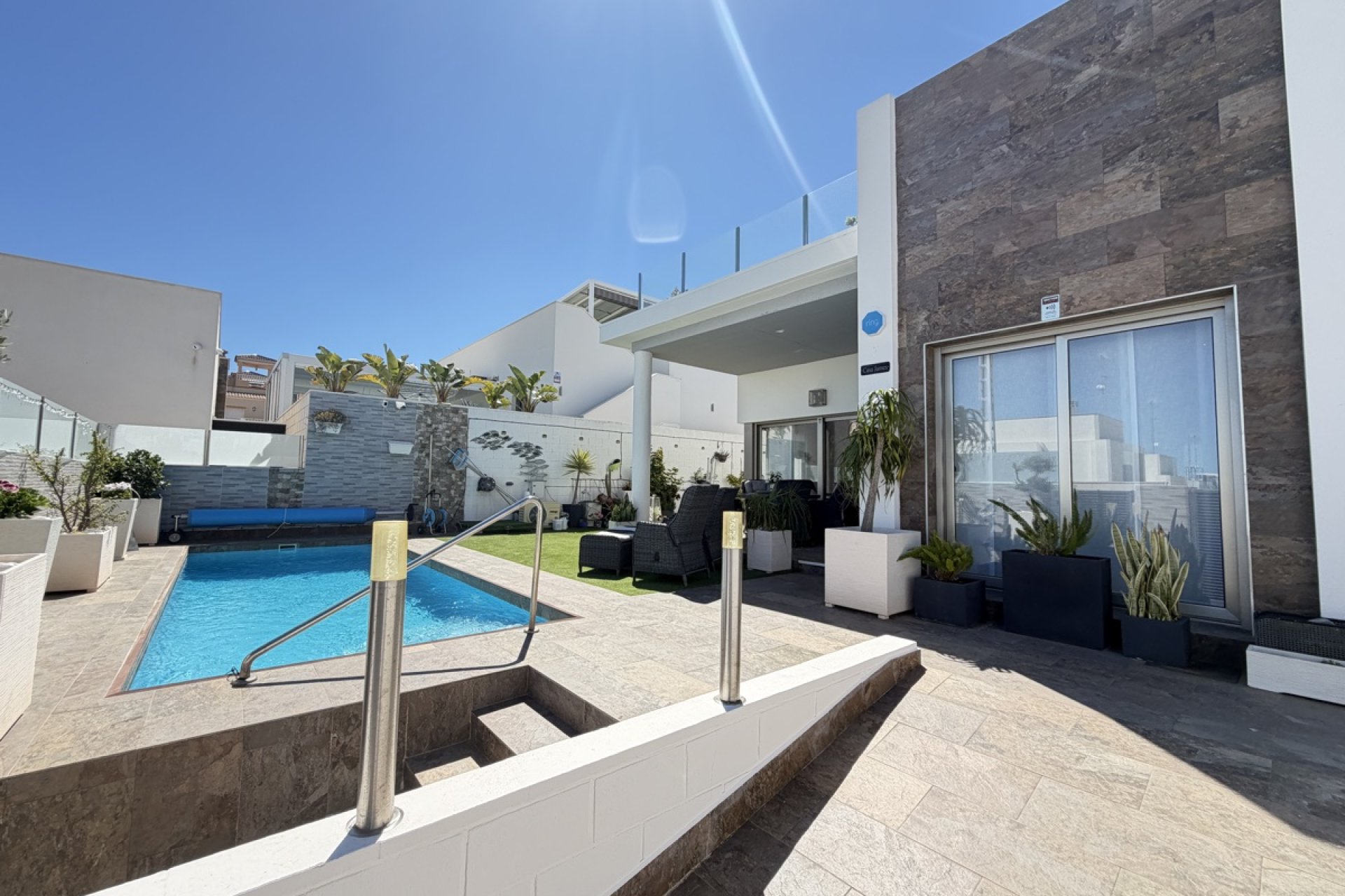 Resale - Villa -
Villamartín - Villamartin