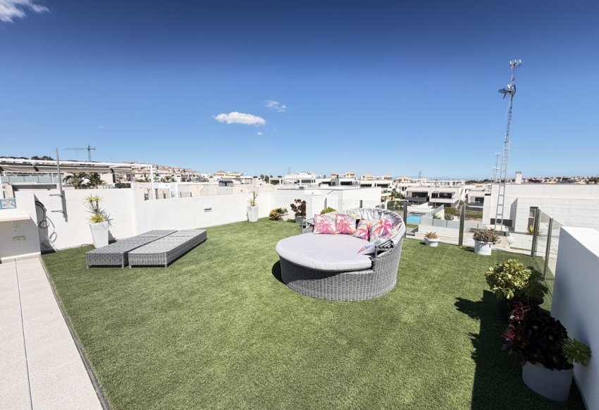 Resale - Villa -
Villamartín - Villamartin