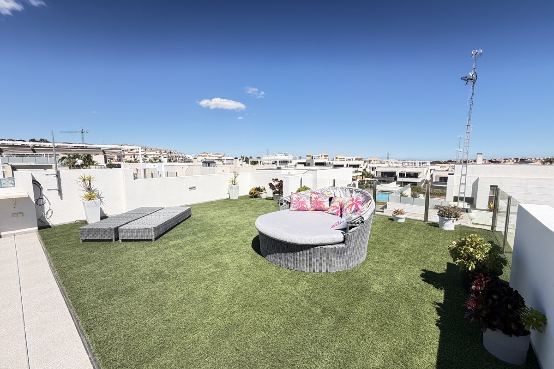 Resale - Villa -
Villamartín - Villamartin