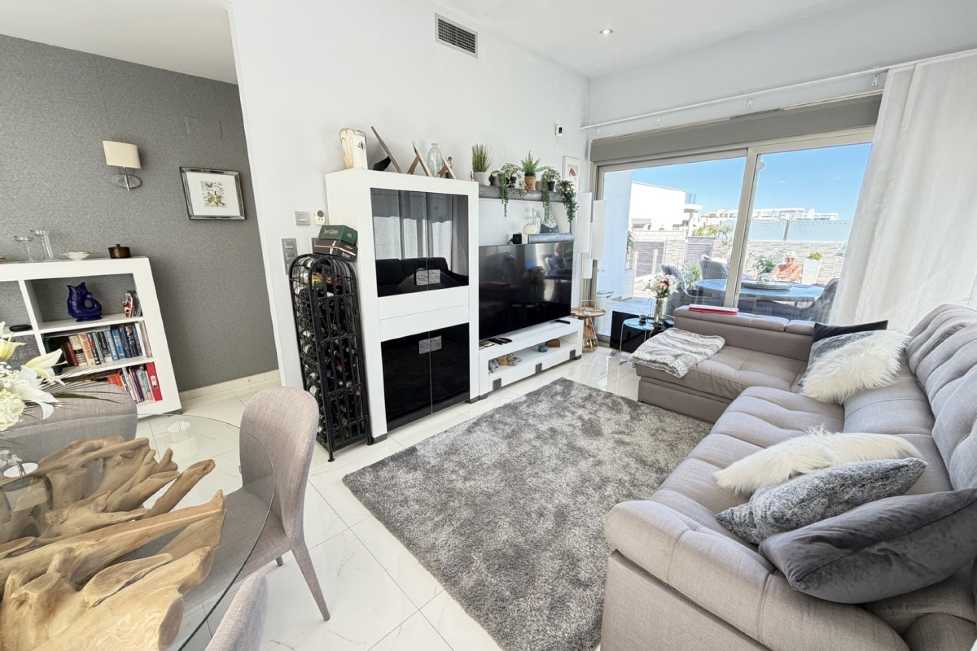 Resale - Villa -
Villamartín - Villamartin
