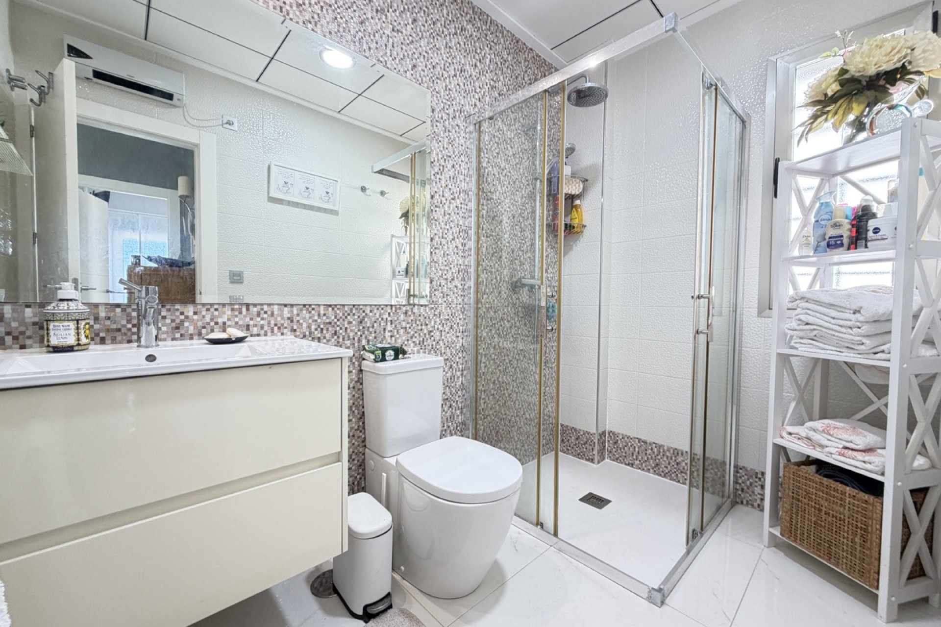 Resale - Villa -
Villamartín - Villamartin
