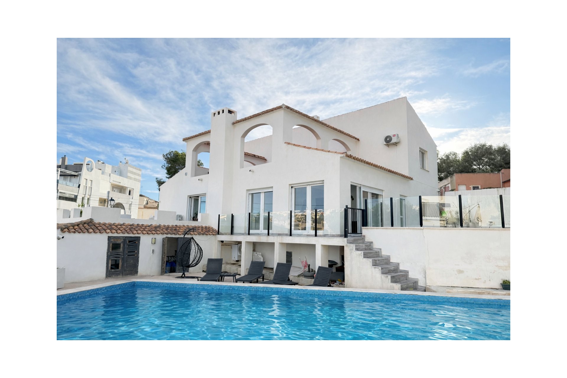 Resale - Villa -
Villamartín - Villamartin