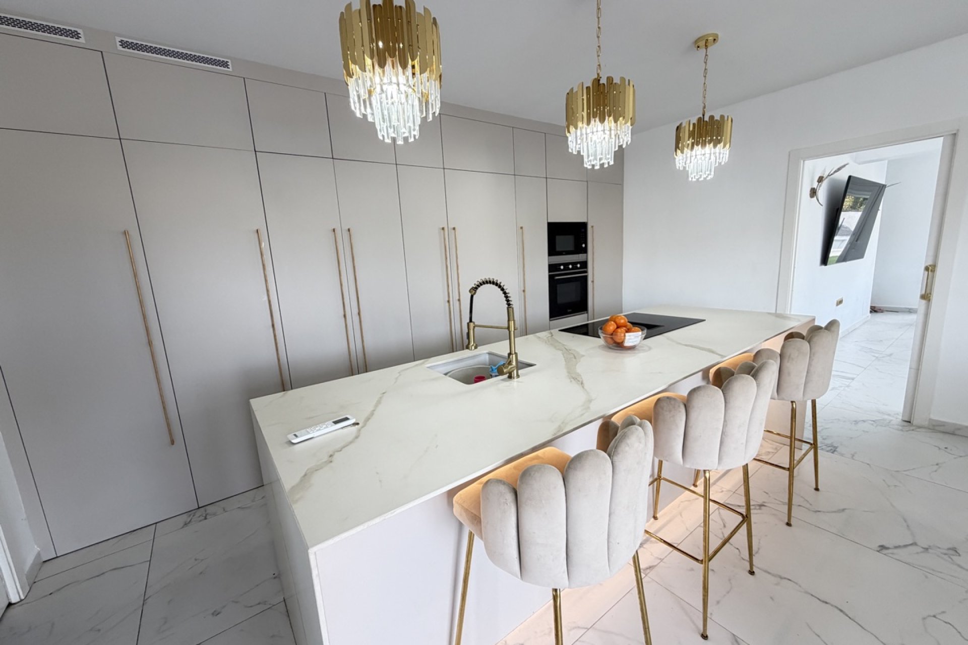 Resale - Villa -
Villamartín - Villamartin
