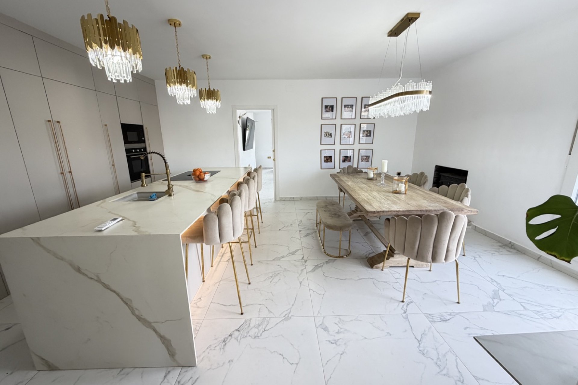 Resale - Villa -
Villamartín - Villamartin