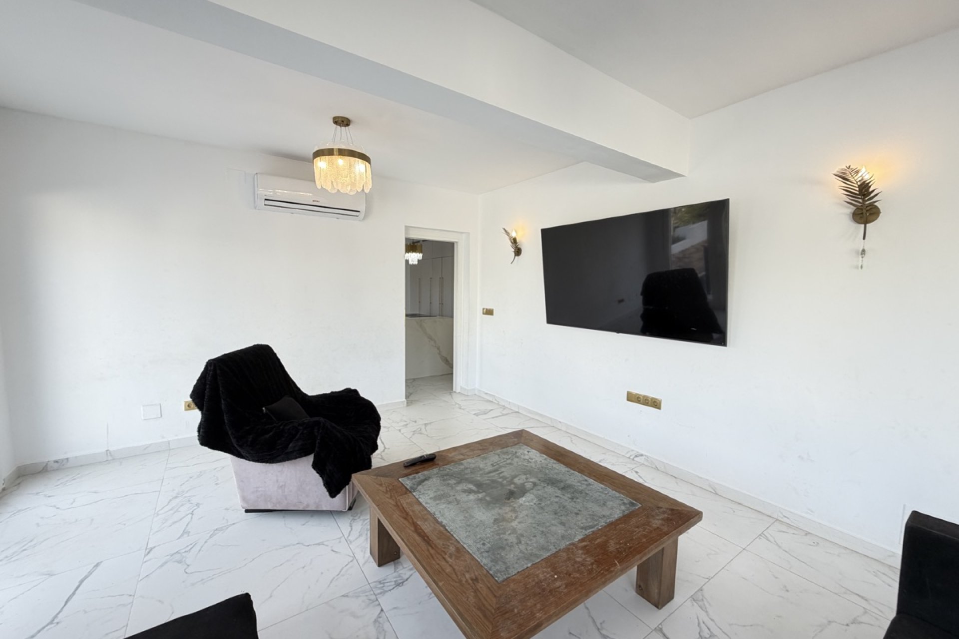 Resale - Villa -
Villamartín - Villamartin