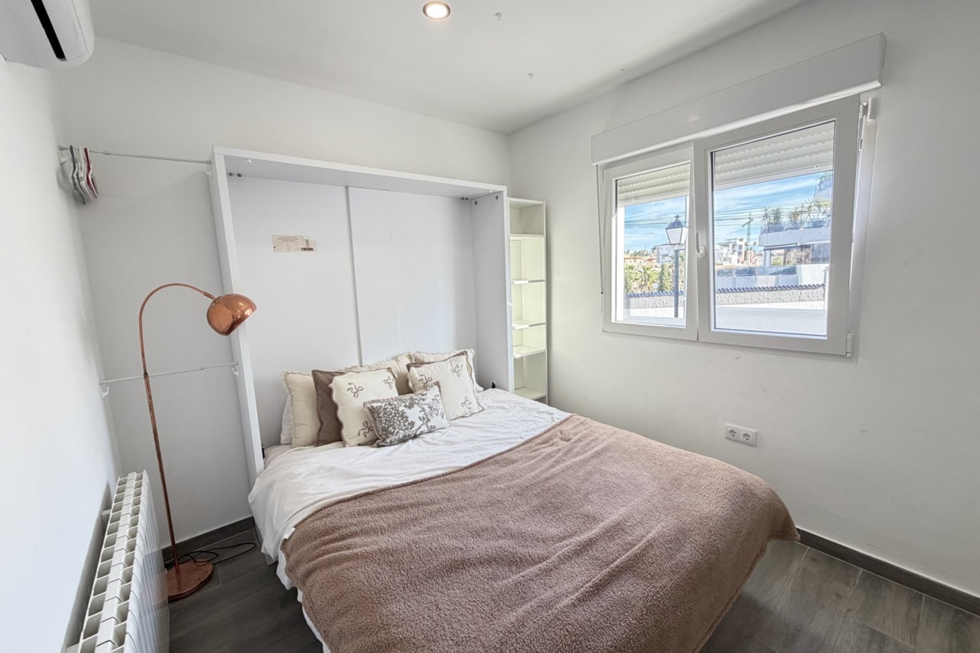 Resale - Villa -
Villamartín - Villamartin