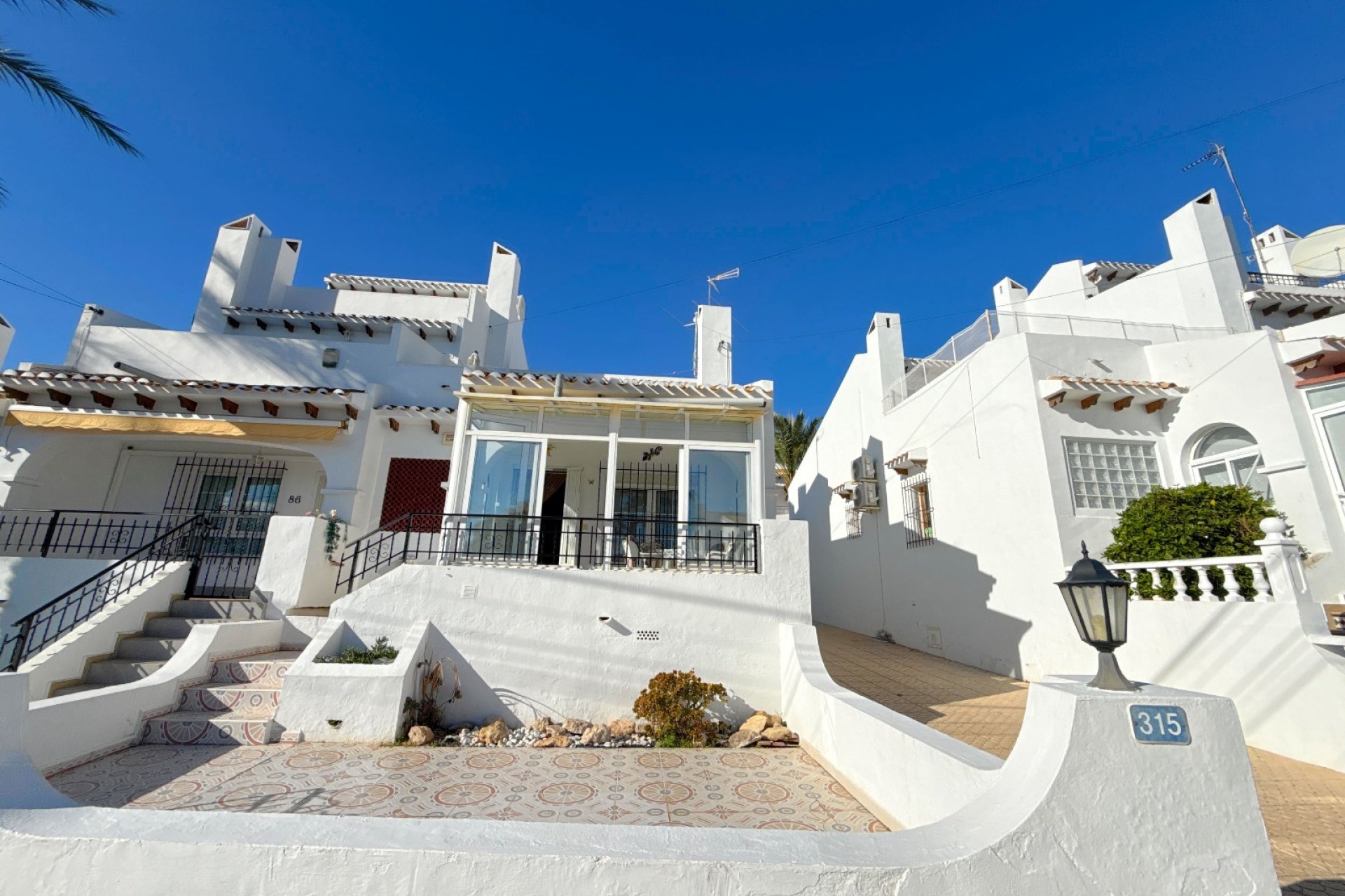 Resale - Villa -
Villamartin