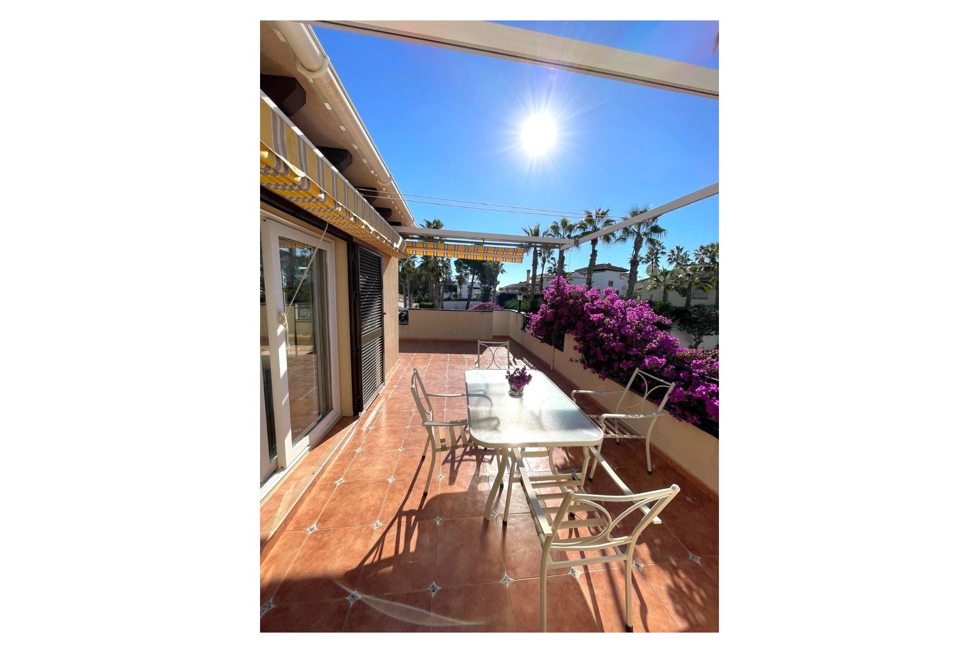 Resale - Villa -
Villamartin