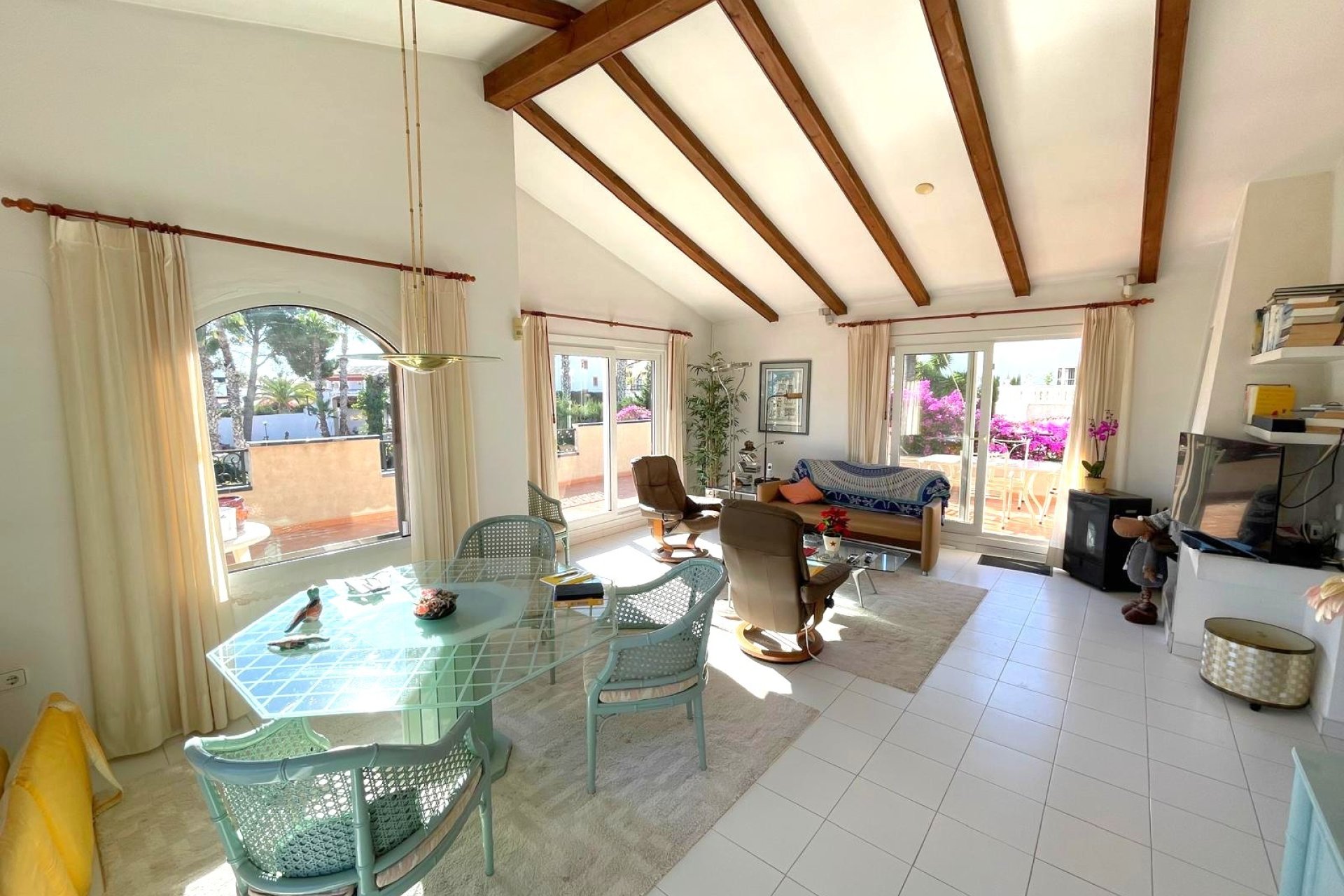 Resale - Villa -
Villamartin