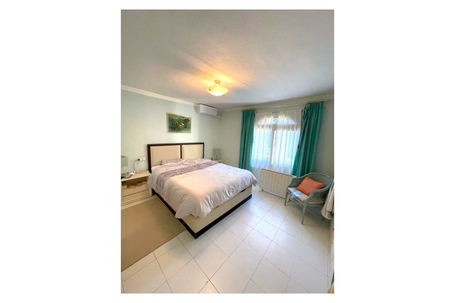 Resale - Villa -
Villamartin