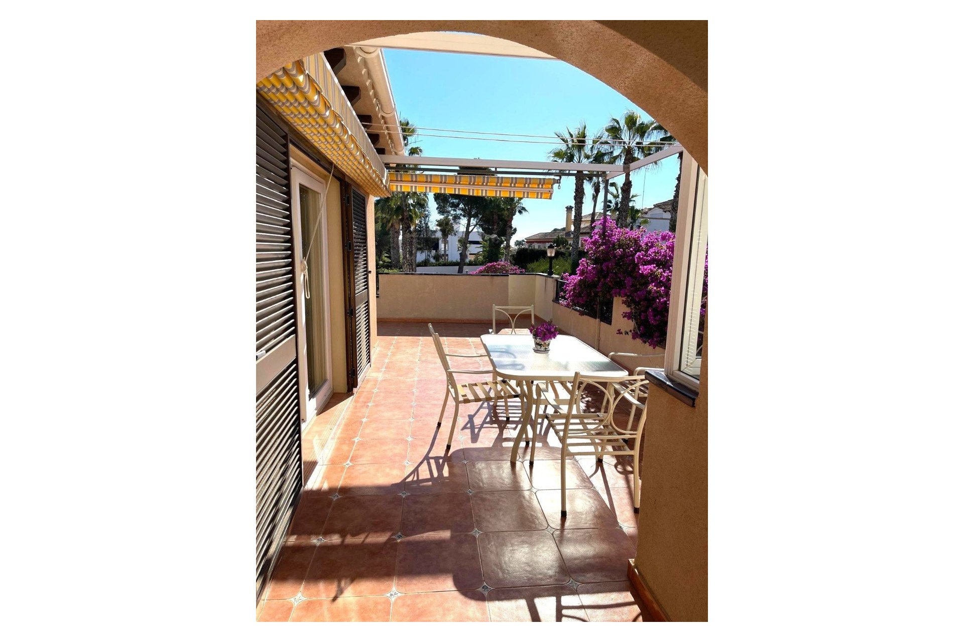 Resale - Villa -
Villamartin