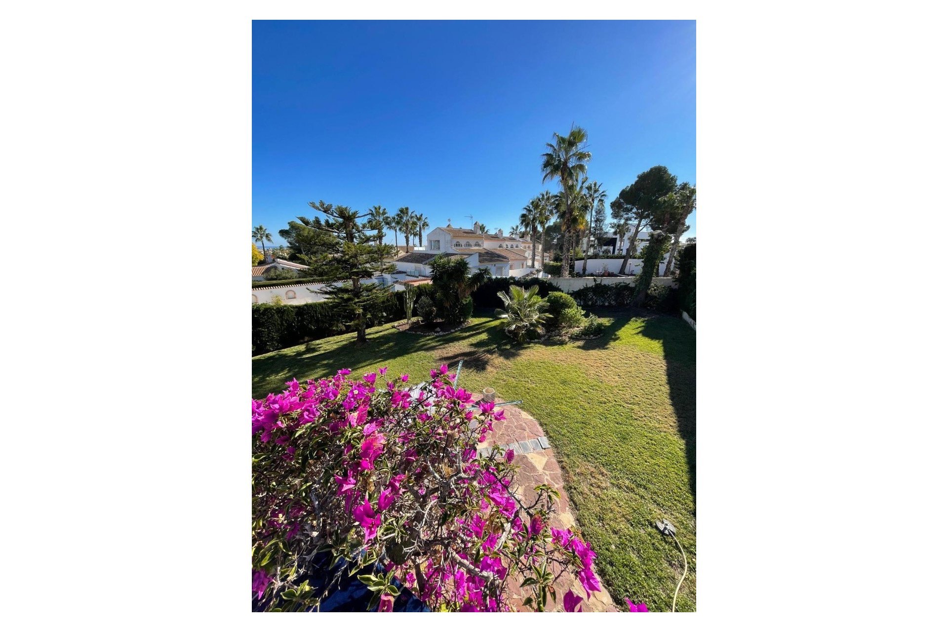 Resale - Villa -
Villamartin