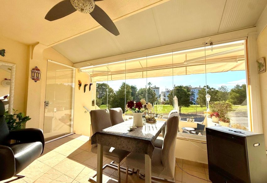 Resale - Villa -
Villamartin