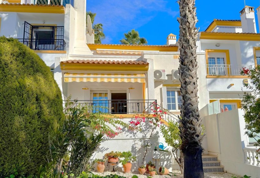 Resale - Villa -
Villamartin
