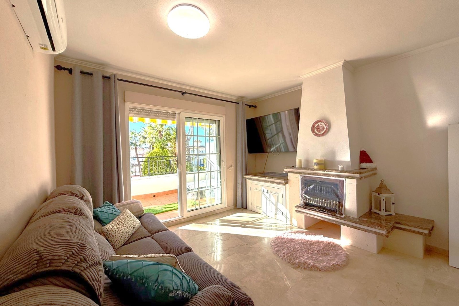 Resale - Villa -
Villamartin