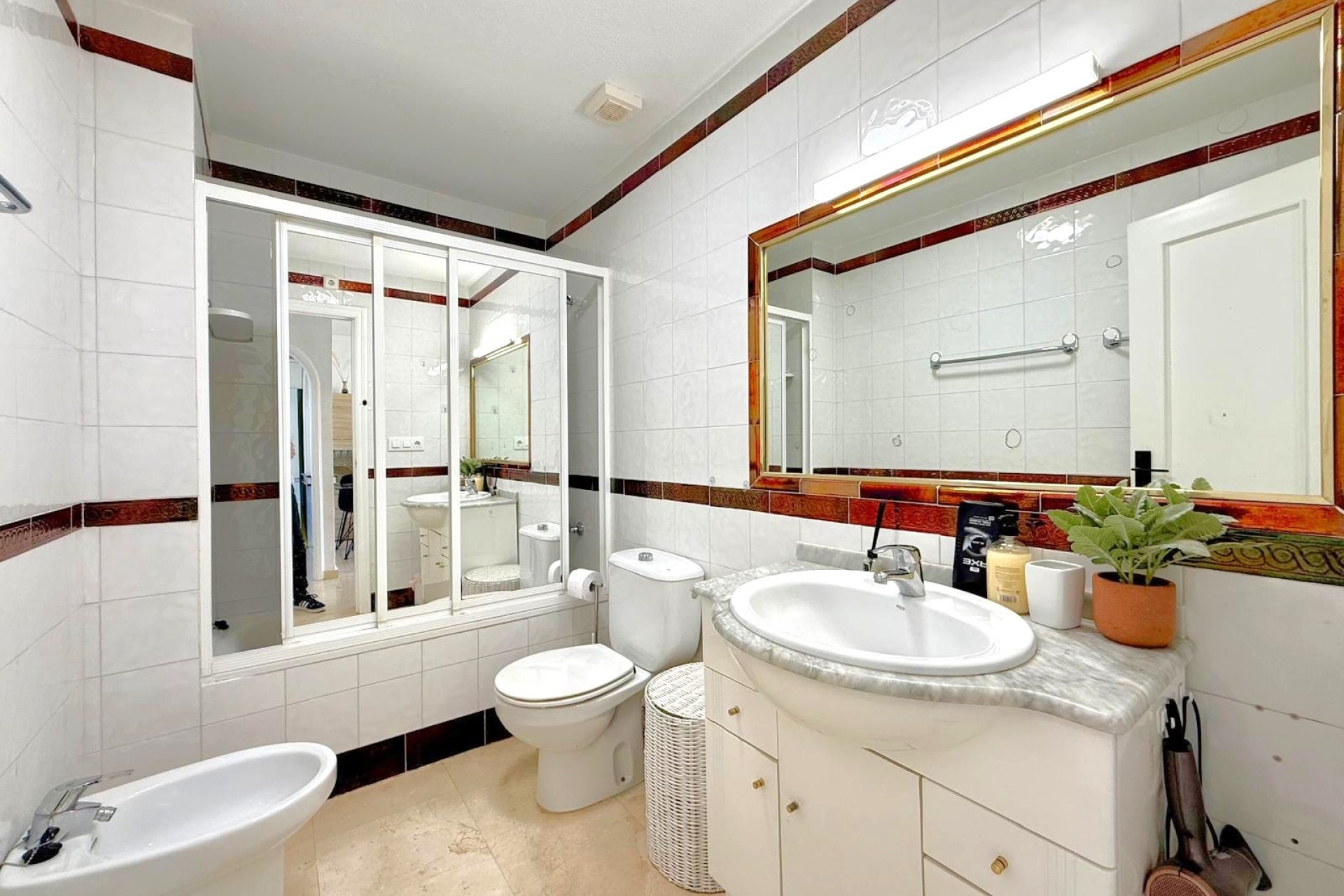 Resale - Villa -
Villamartin