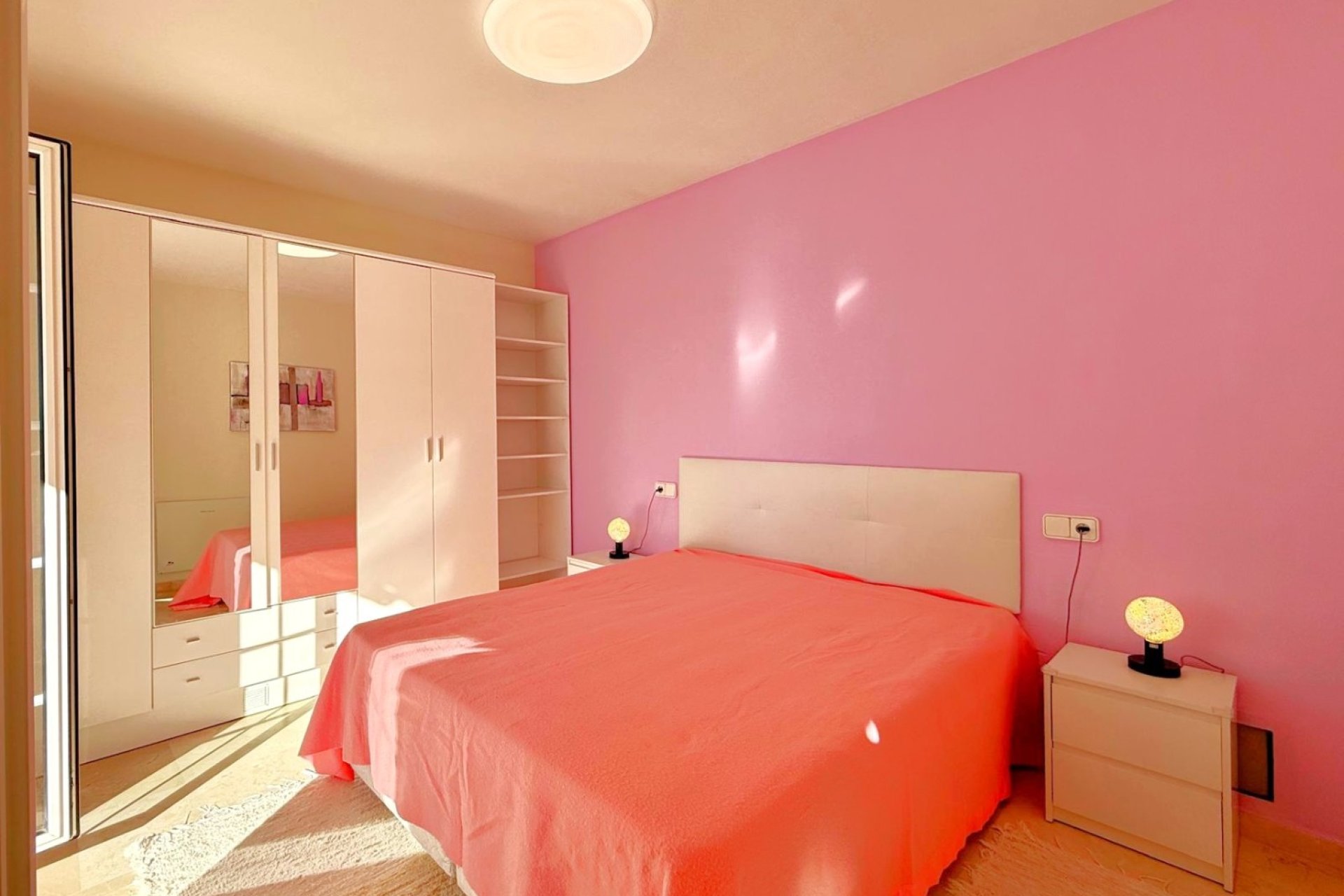 Resale - Villa -
Villamartin