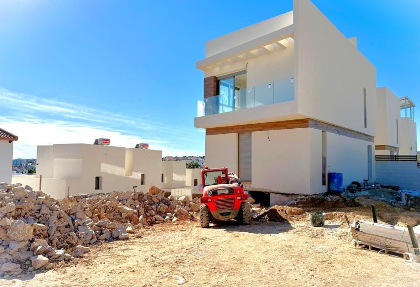 Resale - Villa -
Villamartin