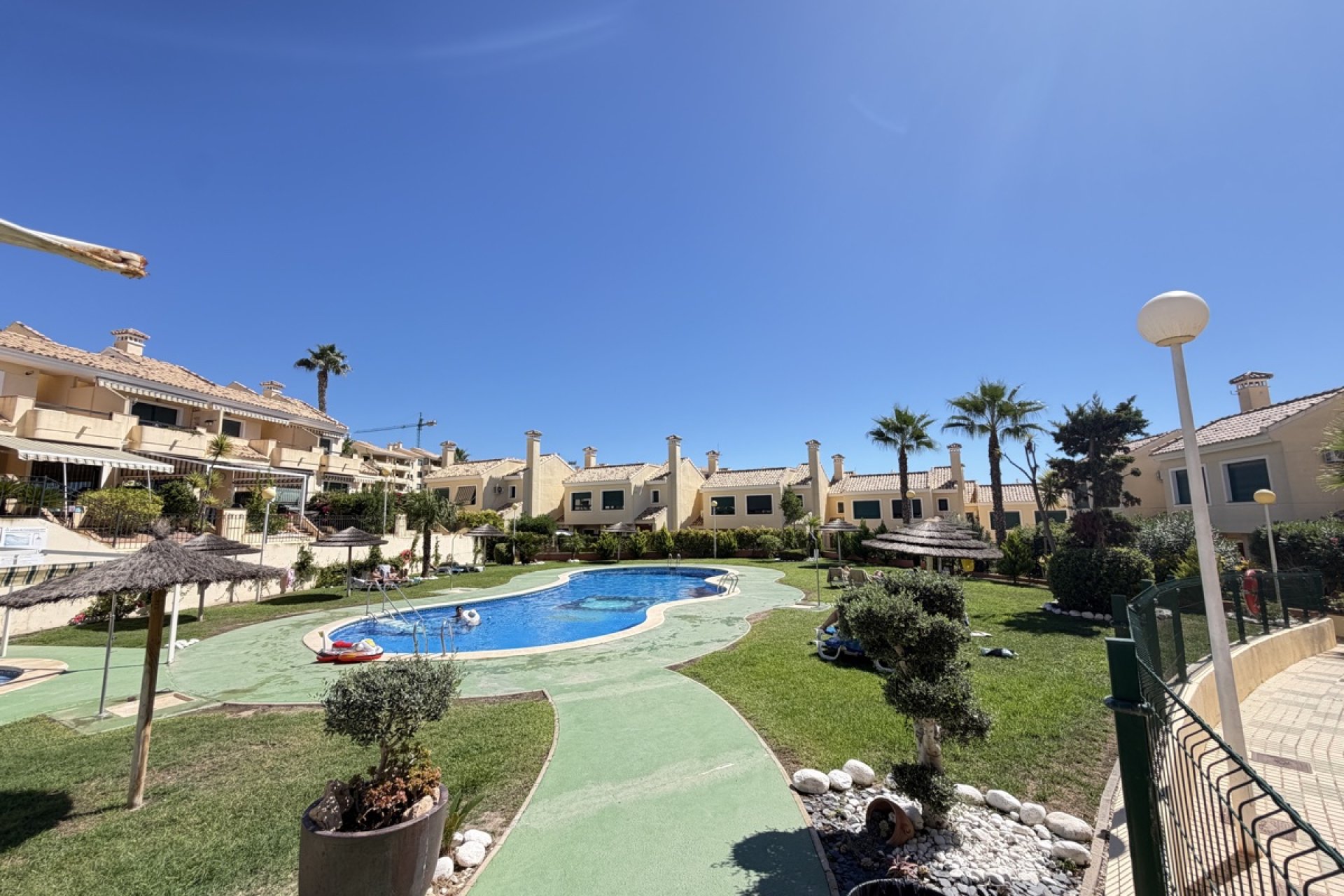 Reventa - Adosado -
Campoamor Golf