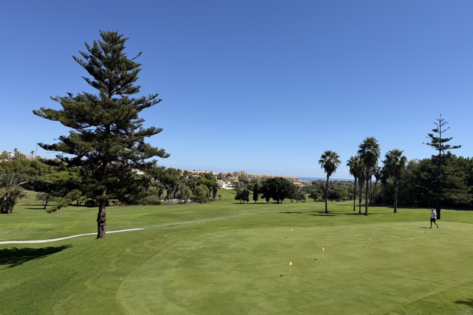 Reventa - Adosado -
Campoamor Golf